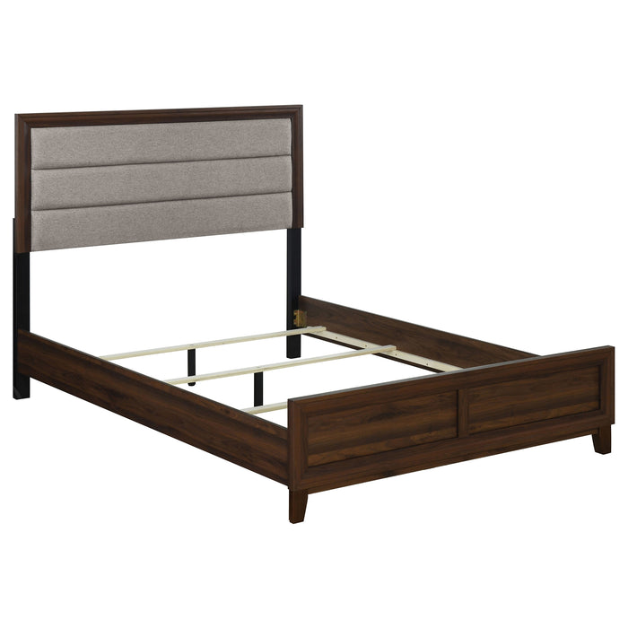 Welsley 4 Pc Bedroom Set - La Popular Furniture (CA)