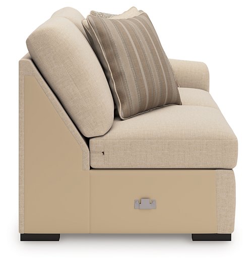 LadyMae Sectional with Chaise - La Popular Furniture (CA)