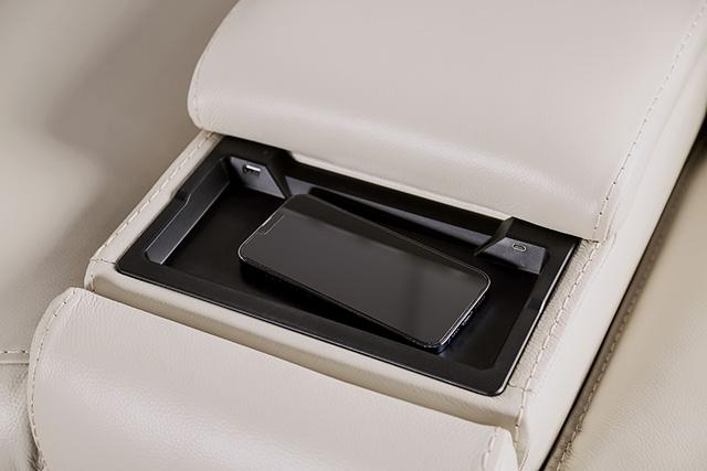 Phineas Power Loveseat - La Popular Furniture (CA)