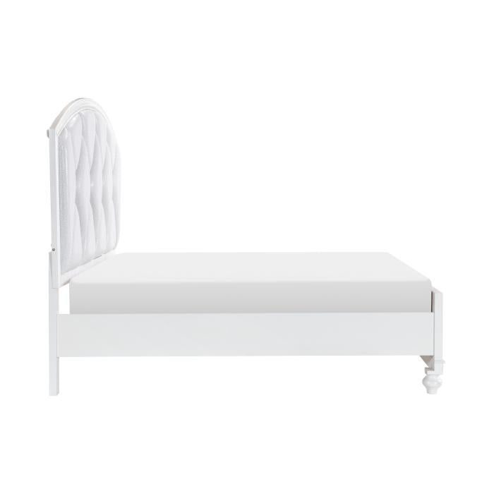 Aria (3) Queen Platform Bed with Footboard Storage