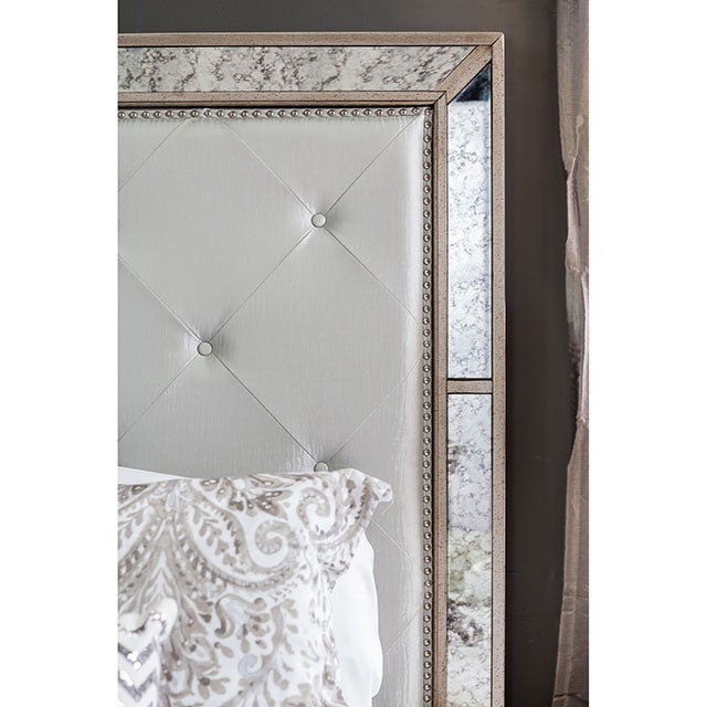 Loraine Queen Bedroom Set